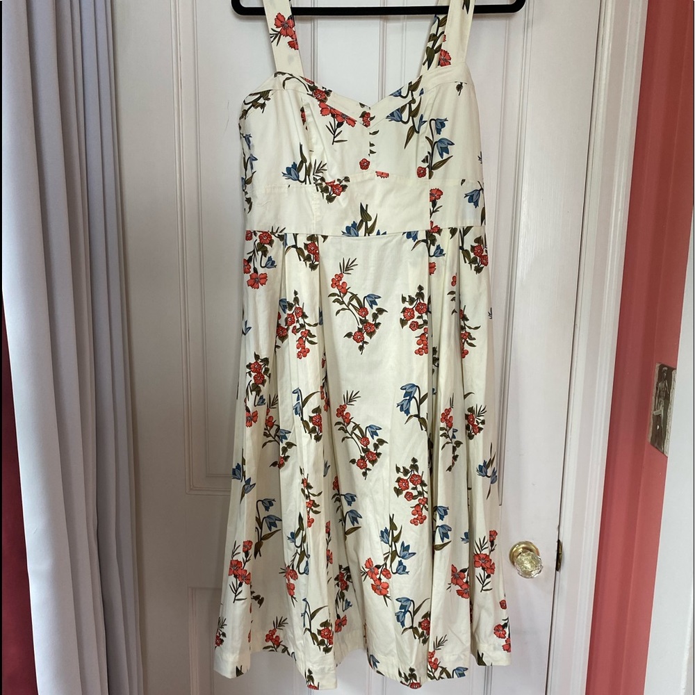 Adorable NWT Donna Morgan short sun dress. Size 12